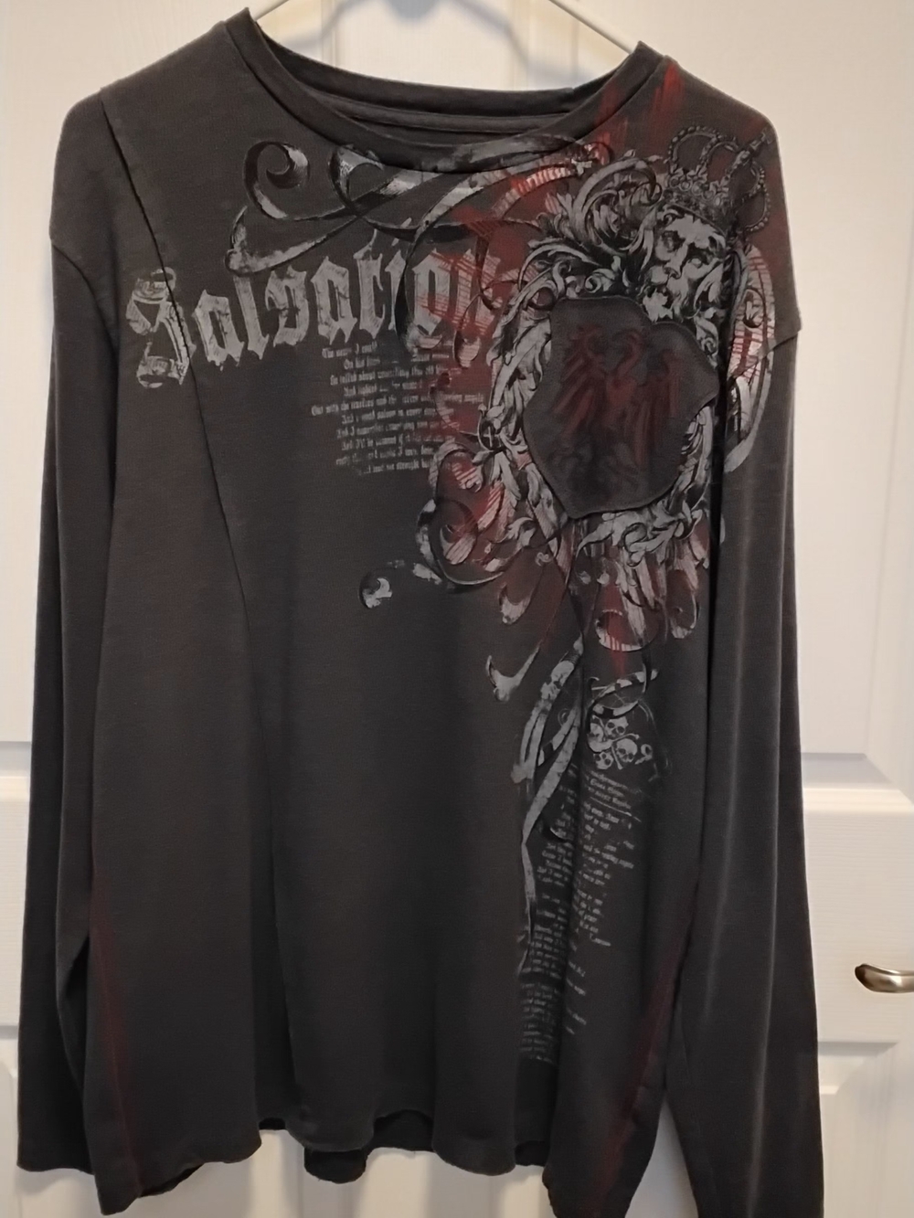 Y2k Graphic Grunge Long SleeveTee with Crest Detail
